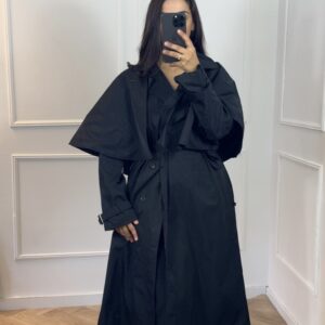 Cape trenchcoat black